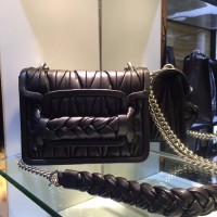 miumiu新款包包图片