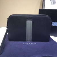 prada十字纹牛皮手包价格