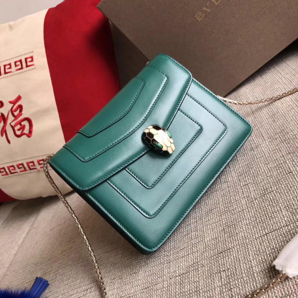 宝格丽蛇头包欧洲价格