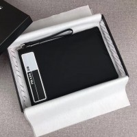 prada手包是什么皮质的