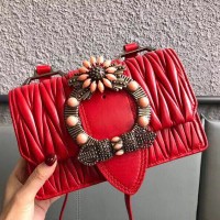 miumiu包...