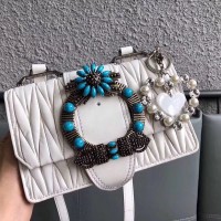 miumiu包...