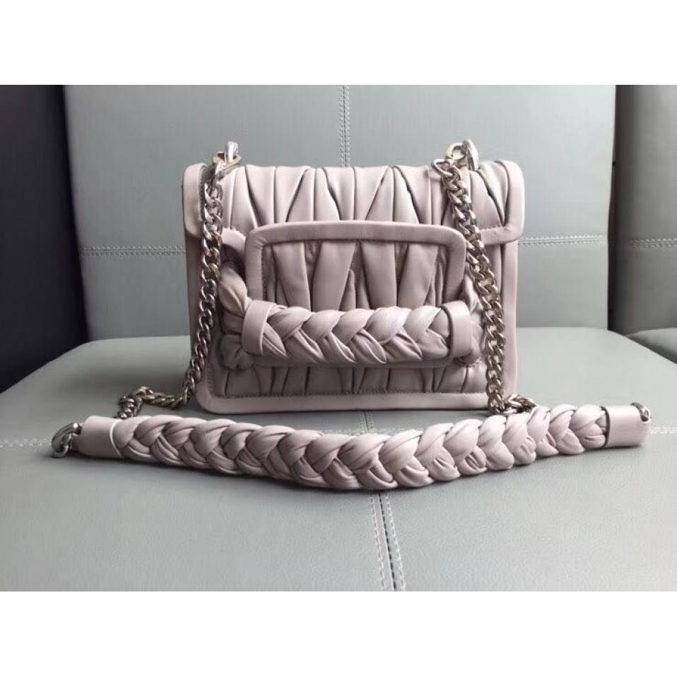 miumiu女包经典款
