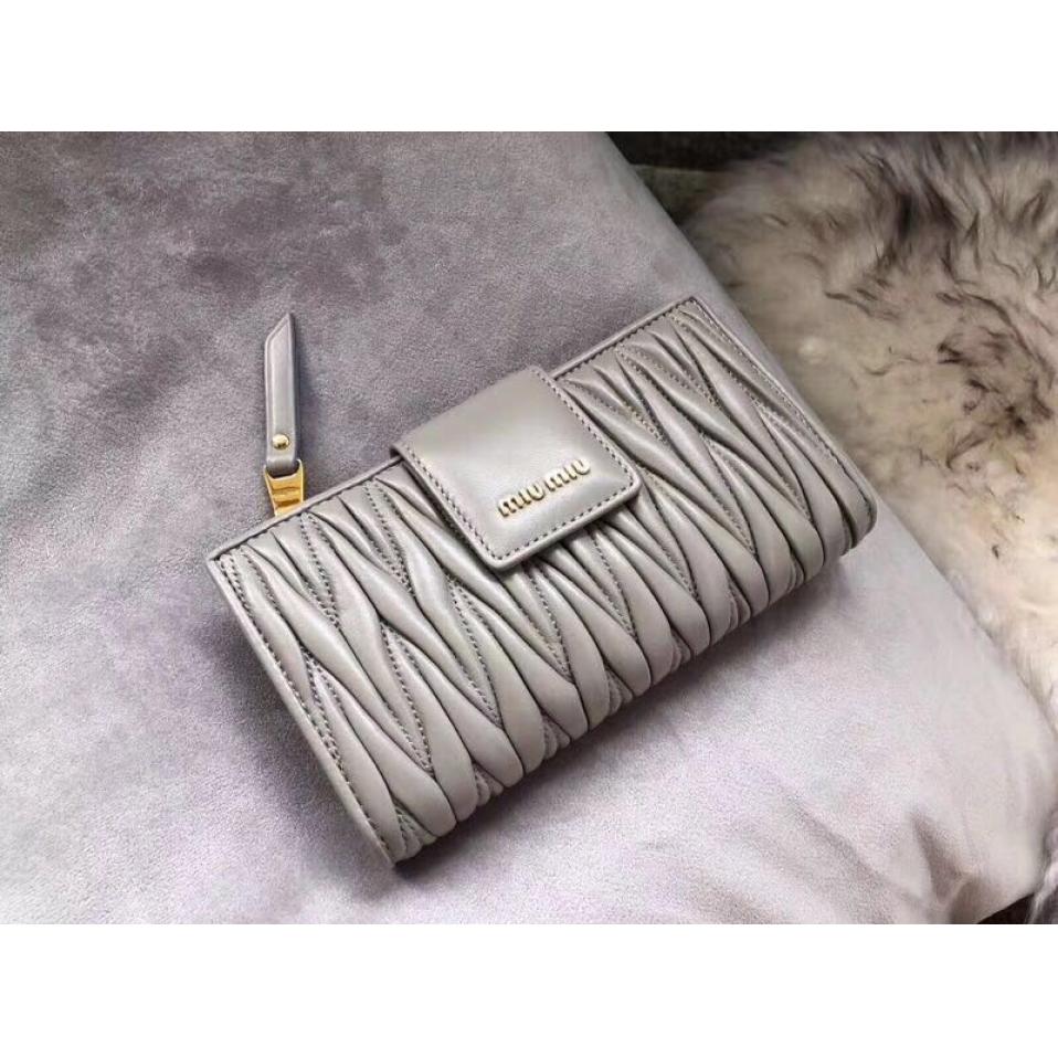 miumiu钱包专柜价
