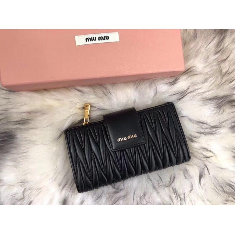 miumiu钱包 价格