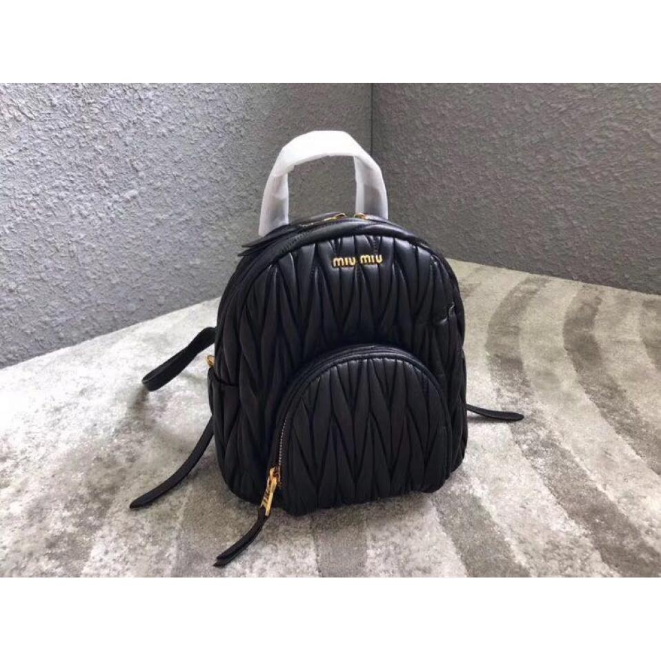 高仿miumiu包包