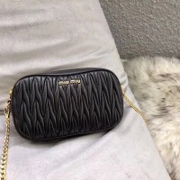 miumiu腰...