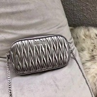 miumiu腰包明星秀