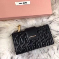 miumiu钱包 价格