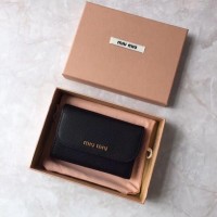 miumiu意大利代购2015