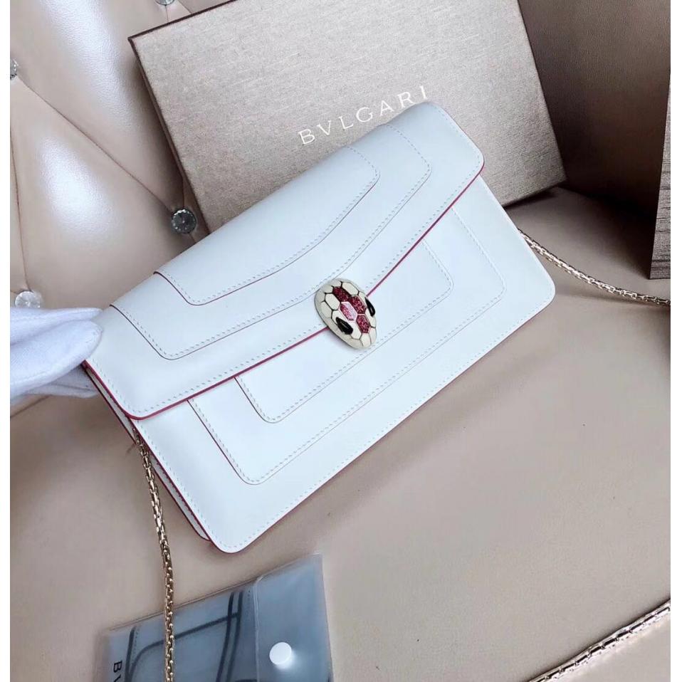 宝格丽蛇头包香港专柜购物微信加bag88866
