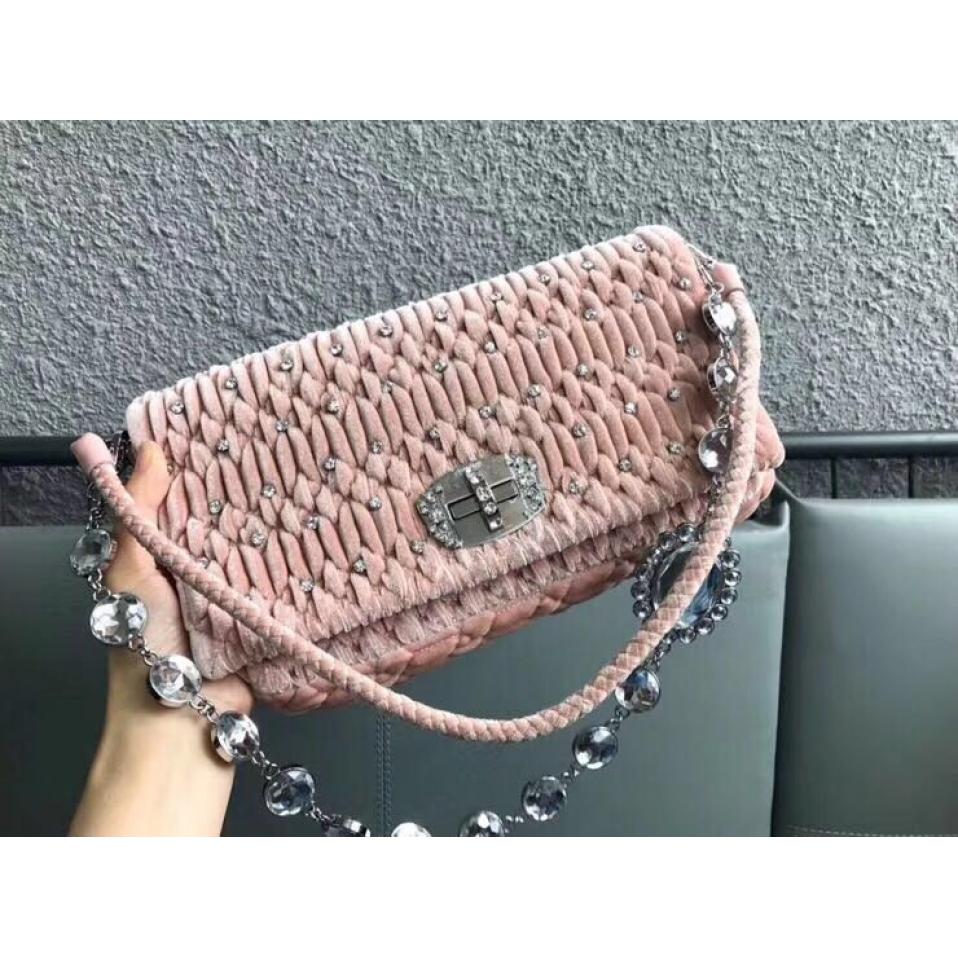 miumiu包包意大利价格购物加微信bag88866
