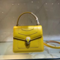 宝格丽蛇头包日本价格购物加微信bag88866 