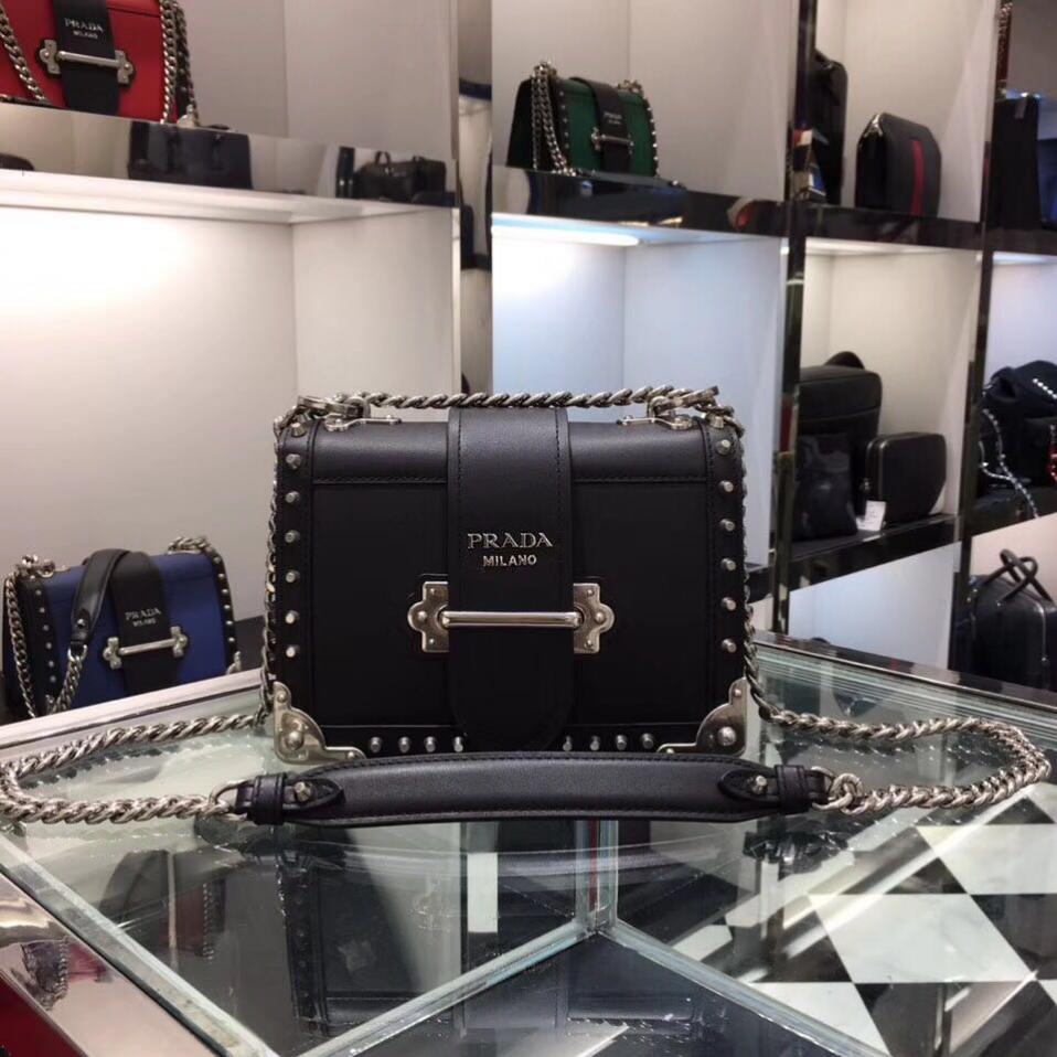 prada2018最新款女包